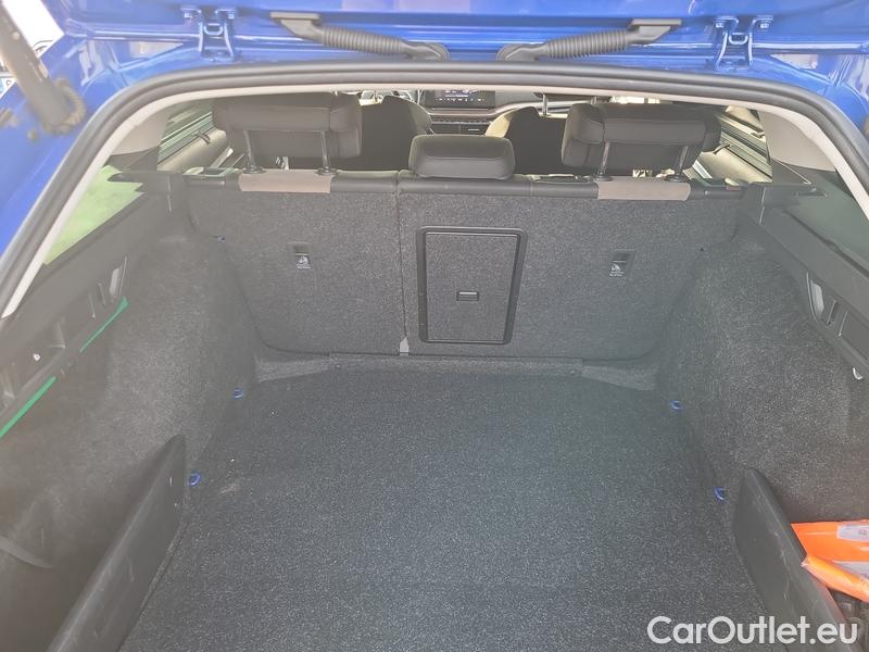  Skoda  Octavia  Combi (NX3)(2020) Oct.C. 2.0TDI 147 Scout 4x4 AT #24