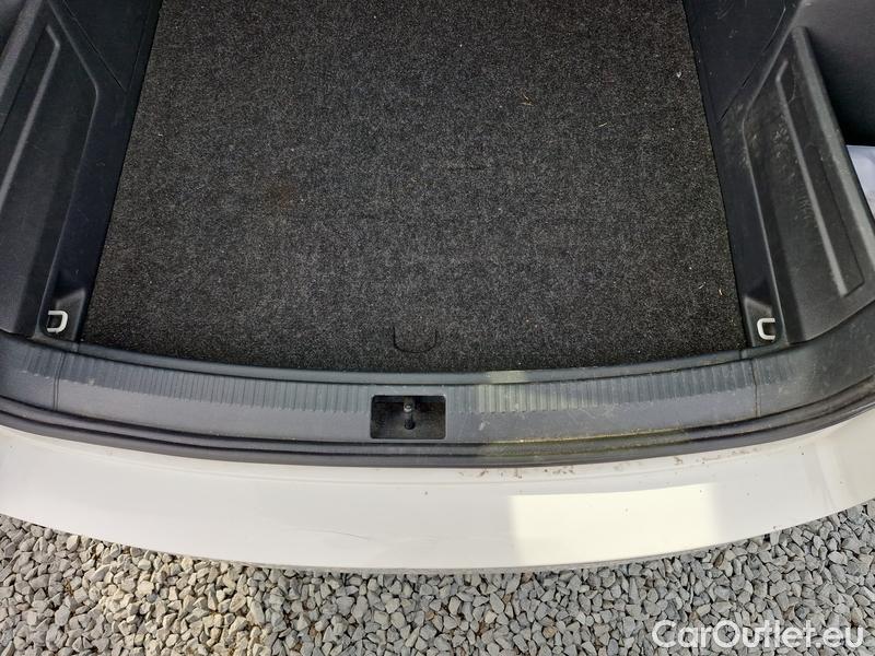  Skoda  Fabia  Combi (2015)  Com 1.0TSI 81 Ambition #9