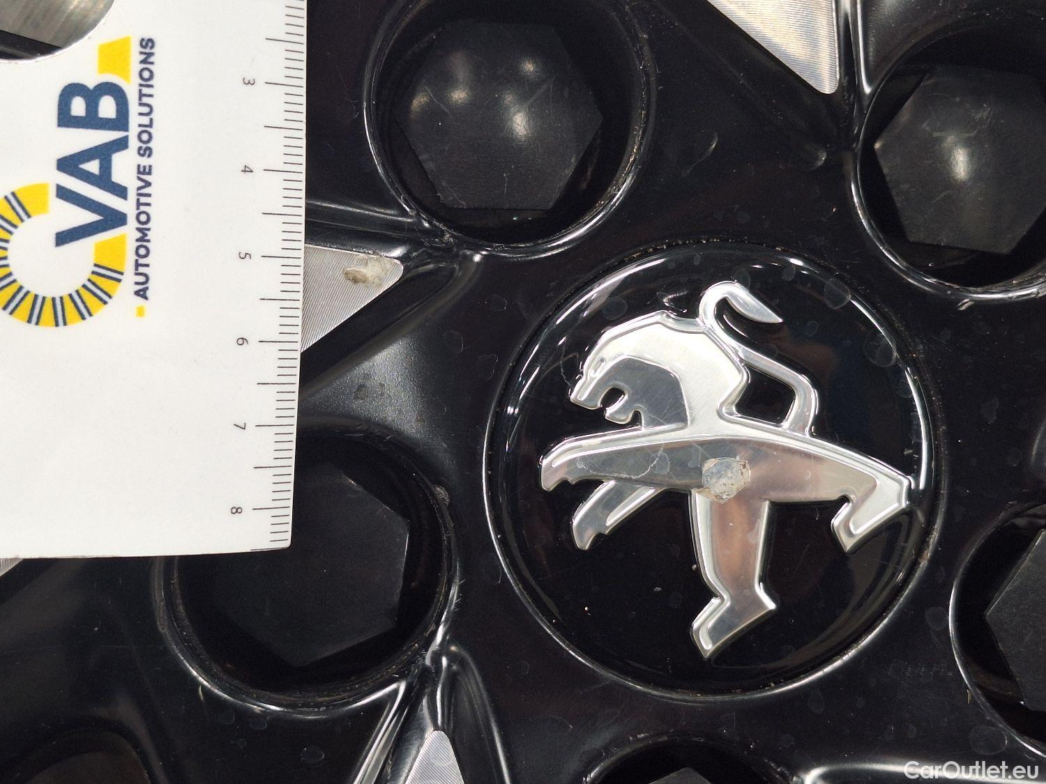  Peugeot  3008 Peugeot,  FL'20, Peugeot  1.5 BlueHDi 96kW S&S EAT8 GT Pack 5d #31