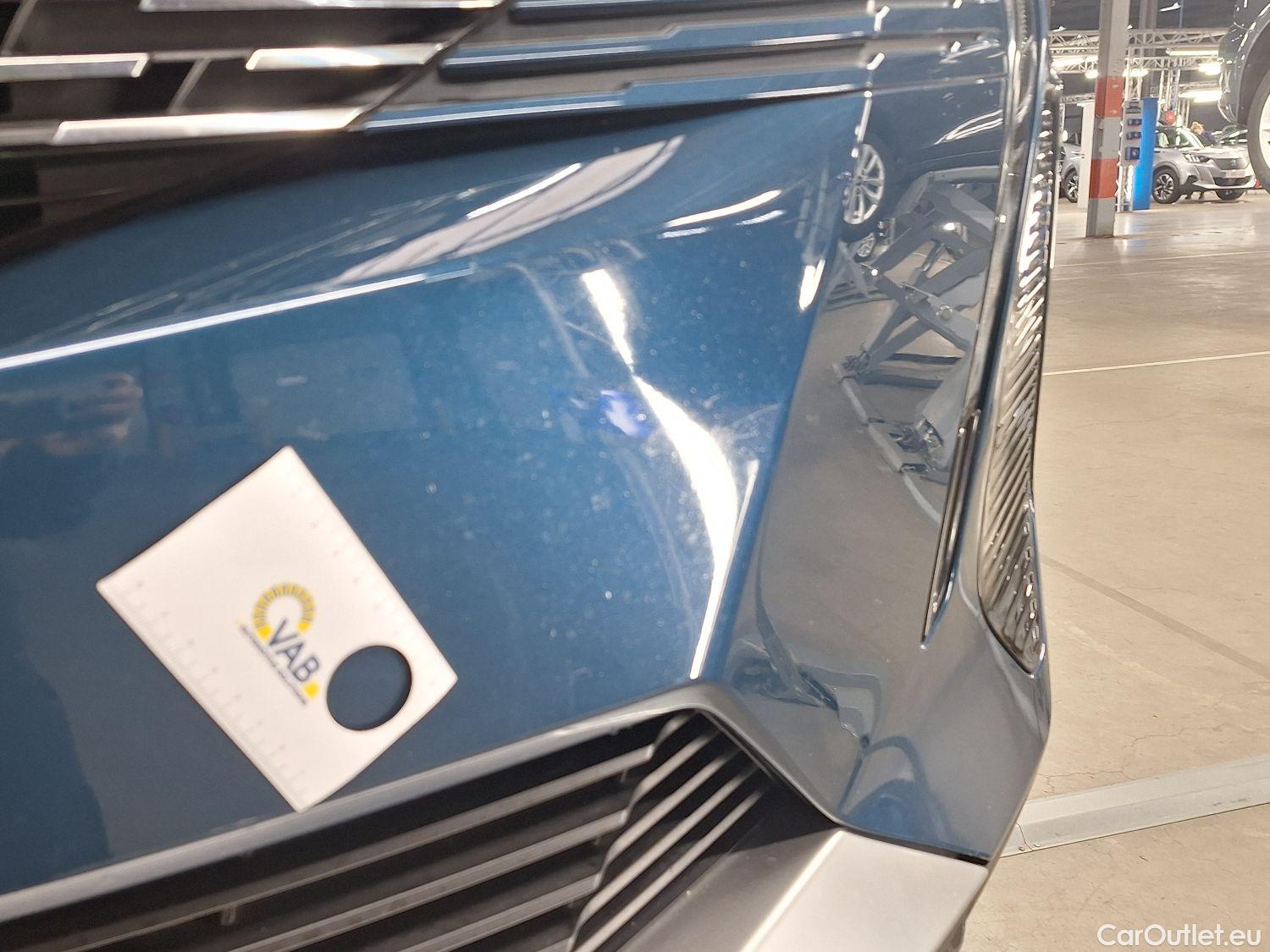  Peugeot  3008 Peugeot,  FL'20, Peugeot  1.5 BlueHDi 96kW S&S EAT8 GT Pack 5d #39