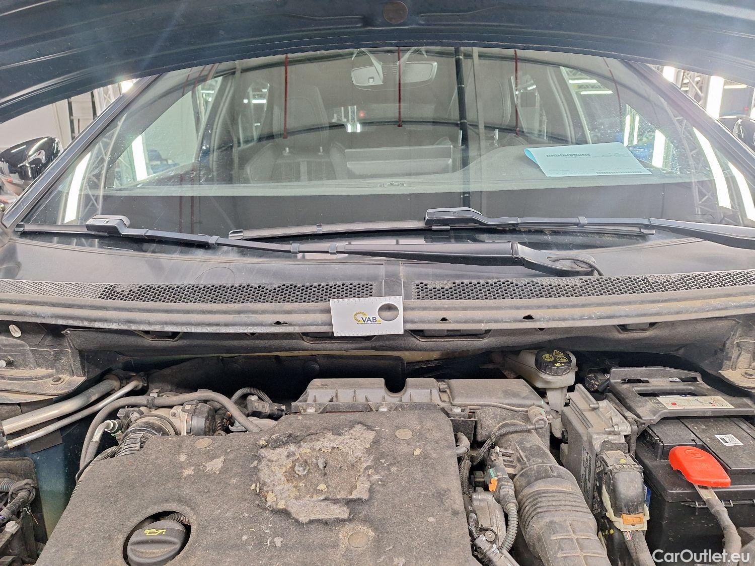  Peugeot  3008 Peugeot,  FL'20, Peugeot  1.5 BlueHDi 96kW S&S EAT8 GT Pack 5d #48