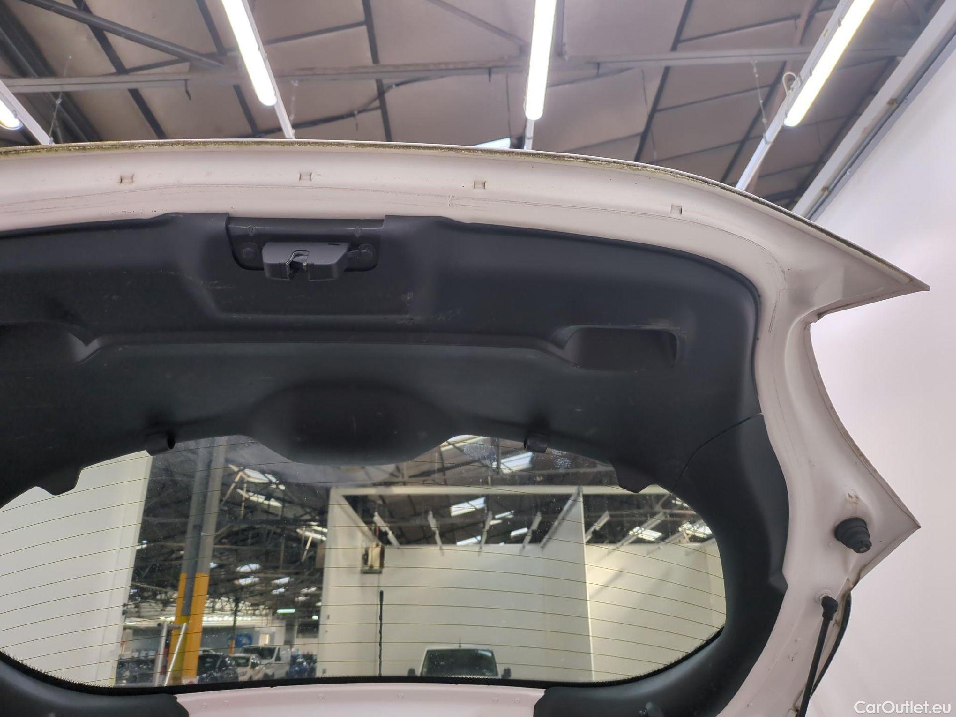  Peugeot  208  Affaire Premium Pack 1.5 HDi 100CV BVM5 E6dT #11