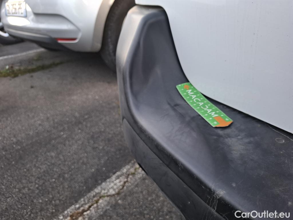  Peugeot  Expert  Fourgon Premium Compact 1.5 HDi 120CV BVM6 E6d #22