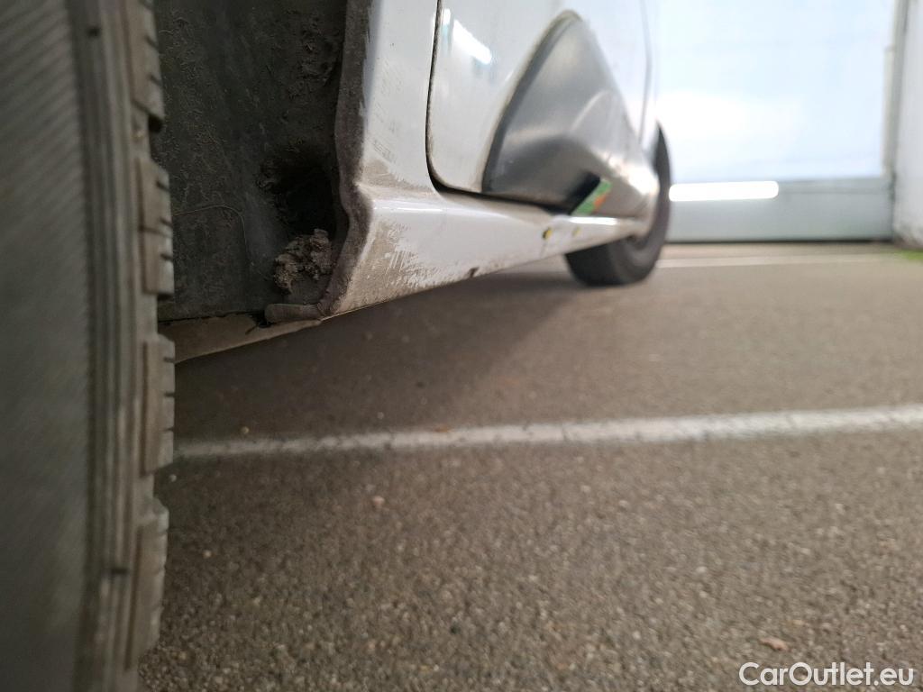  Peugeot  Expert  Fourgon Premium Compact 1.5 HDi 120CV BVM6 E6d #31