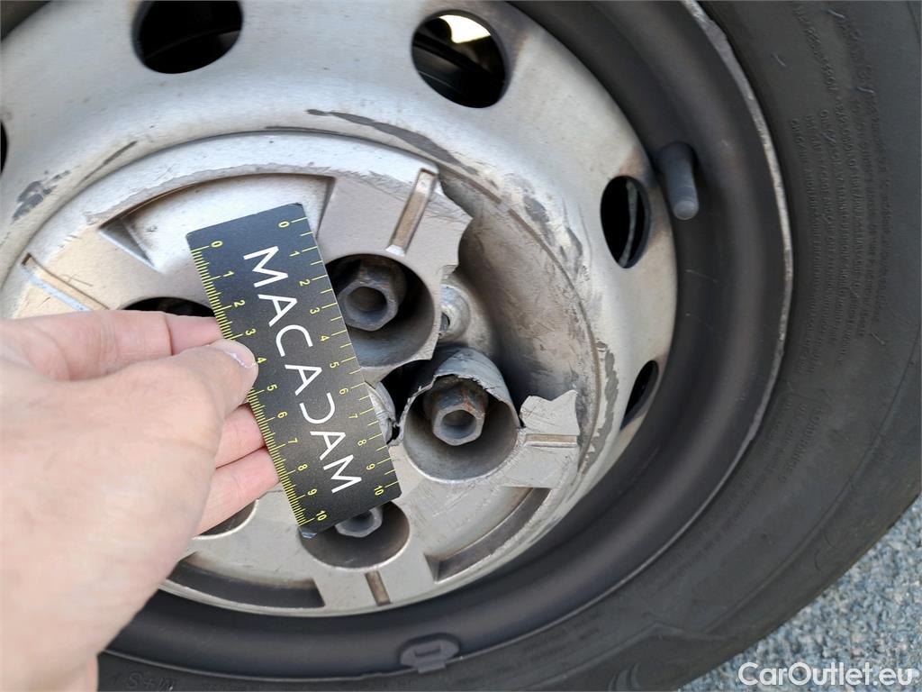  Fiat  Ducato FIAT  VU 4p Fourgon 3.0 M H2 2.3 Multijet 130 Pack Pro Nav #182