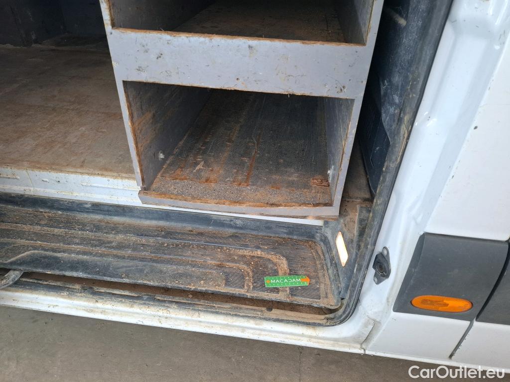  Mercedes  Sprinter MERCEDES-BENZ  / 2018 / 4P / Fourgon tôlé 516 CDI Emp 3665 3.5T #19