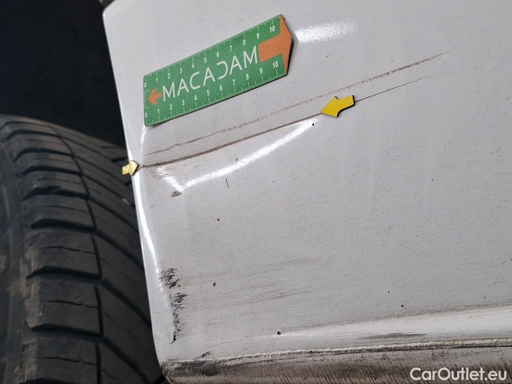  Mercedes  Sprinter MERCEDES-BENZ  / 2018 / 4P / Fourgon tôlé 516 CDI Emp 3665 3.5T #4