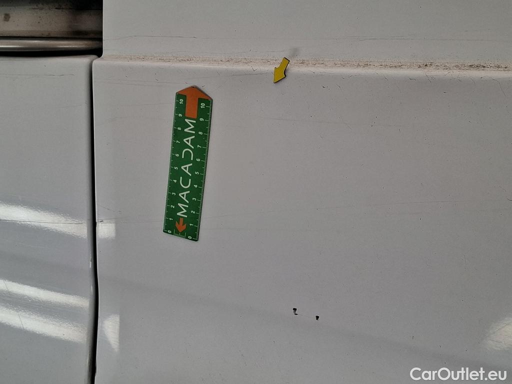  Mercedes  Sprinter MERCEDES-BENZ  / 2018 / 4P / Fourgon tôlé 516 CDI Emp 3665 3.5T #8