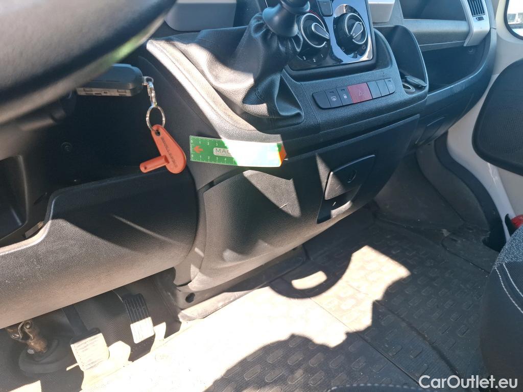  Fiat  Ducato FIAT  SC VU 2p Châssis cabine 35 L 23 Multijet 130 Pack Pro Nav #36