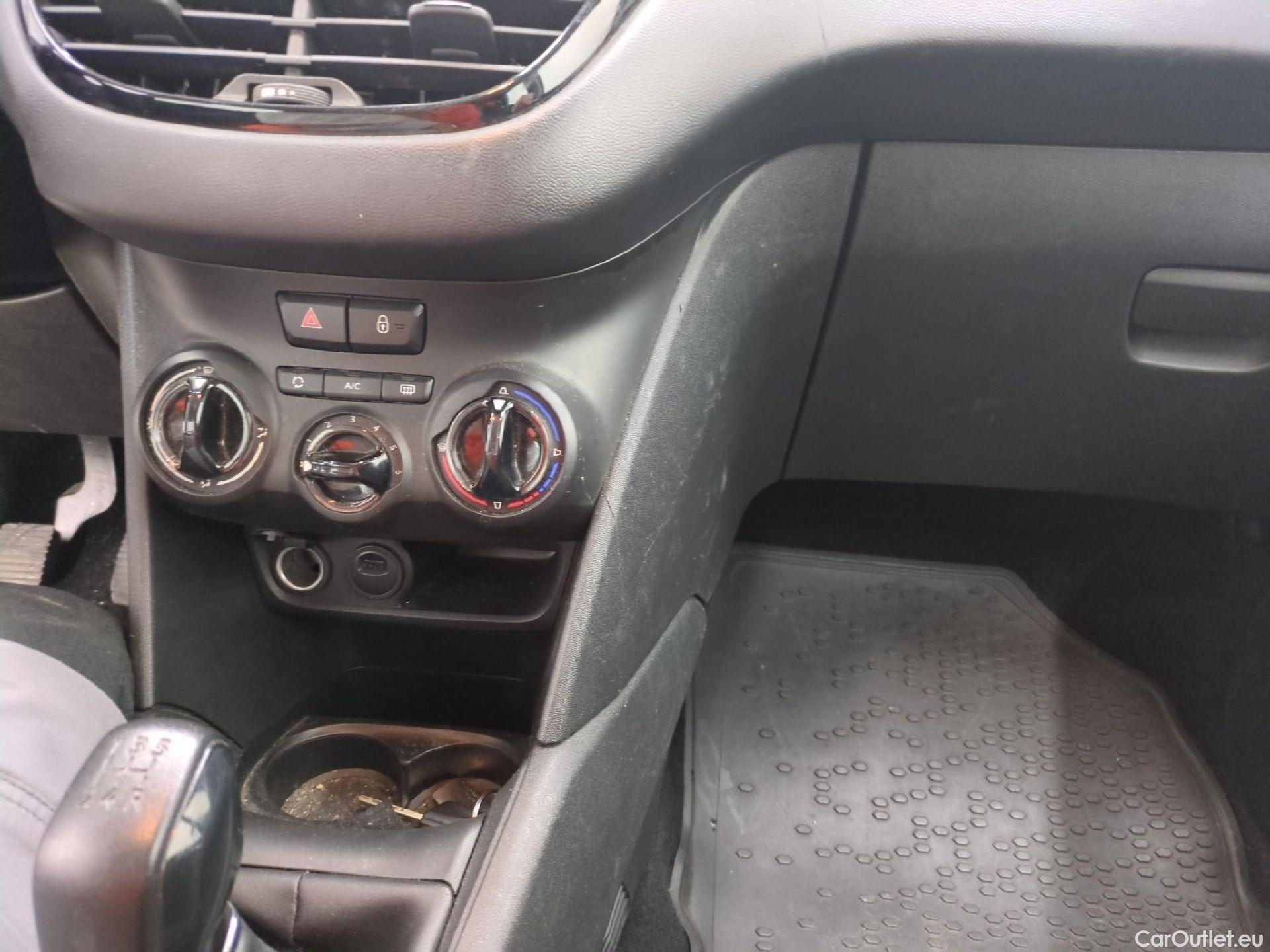  Peugeot  208  Affaire Premium Pack 1.5 HDi 100CV BVM5 E6dT #3