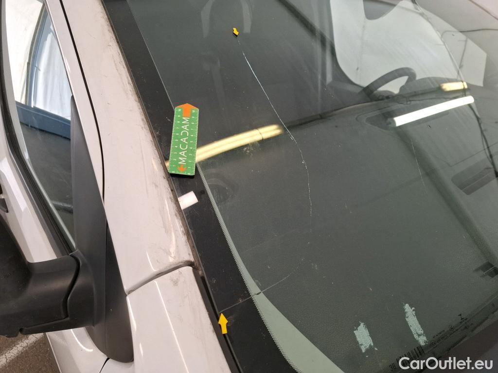  Peugeot  Expert  Fourgon Premium Compact 1.5 HDi 120CV BVM6 E6d #44