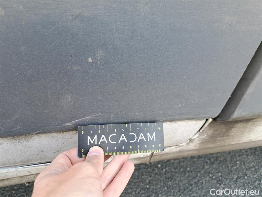  Fiat  Ducato FIAT  VU 4p Fourgon 3.0 M H2 2.3 Multijet 130 Pack Pro Nav #213