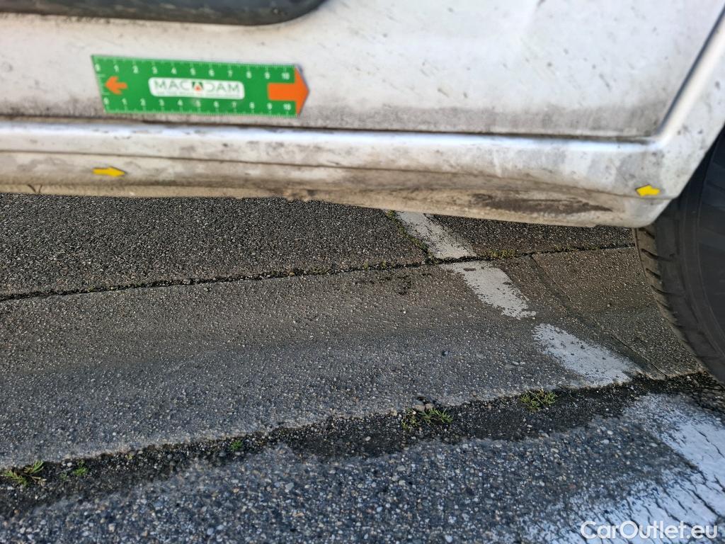  Fiat  Ducato FIAT  SC VU 2p Châssis cabine 35 L 23 Multijet 130 Pack Pro Nav #20