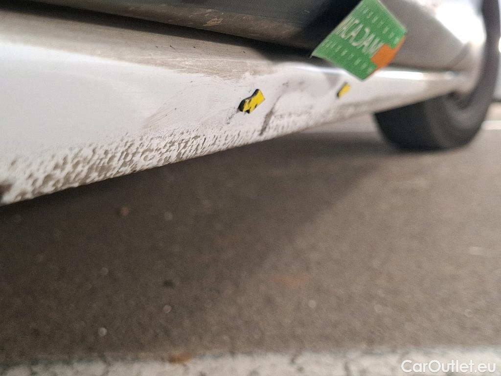  Peugeot  Expert  Fourgon Premium Compact 1.5 HDi 120CV BVM6 E6d #32