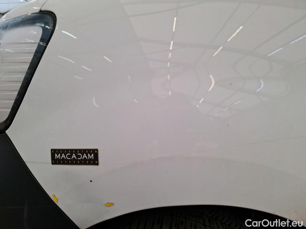  Renault  Master  III Fourgon L3H2 3 5 Grand Confort dCi 135CV BVM6 E6dT #32