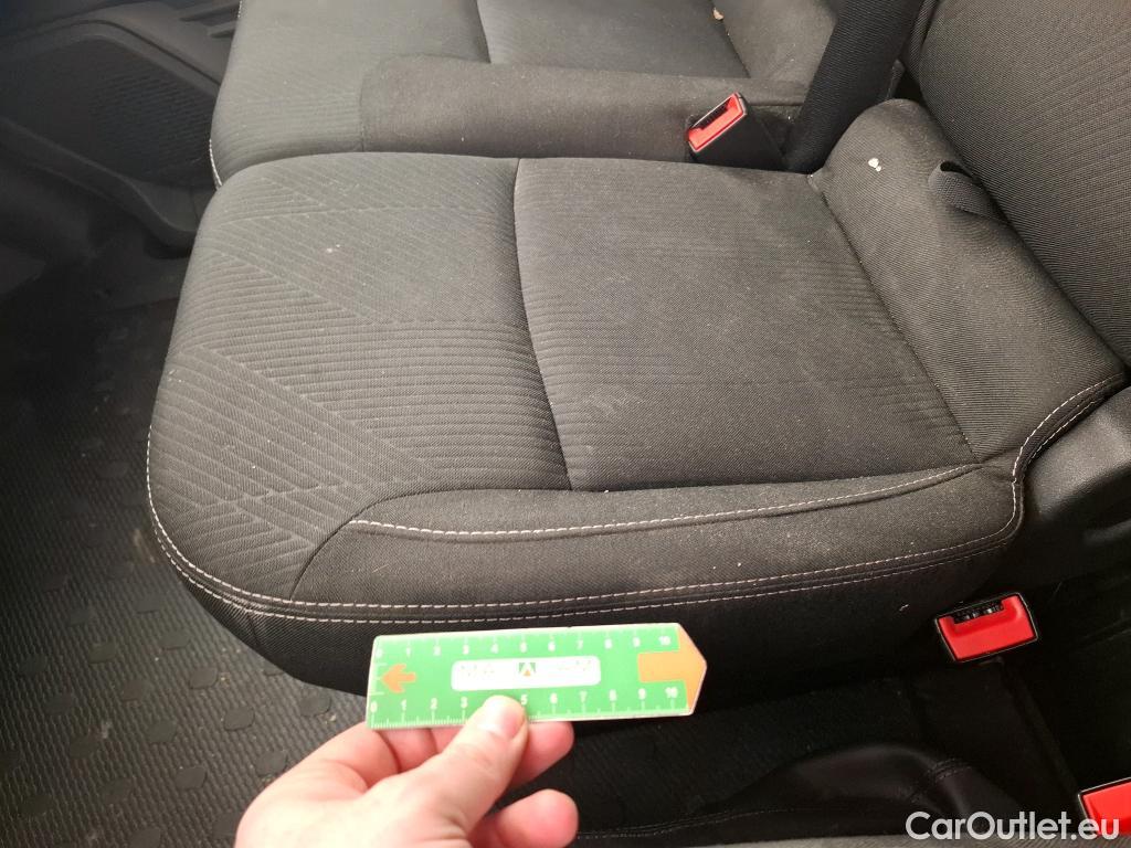  Renault  Trafic  Fourgon L2H1 3T Grand Confort 2.0 dCi 130CV BVM6 E6d #15