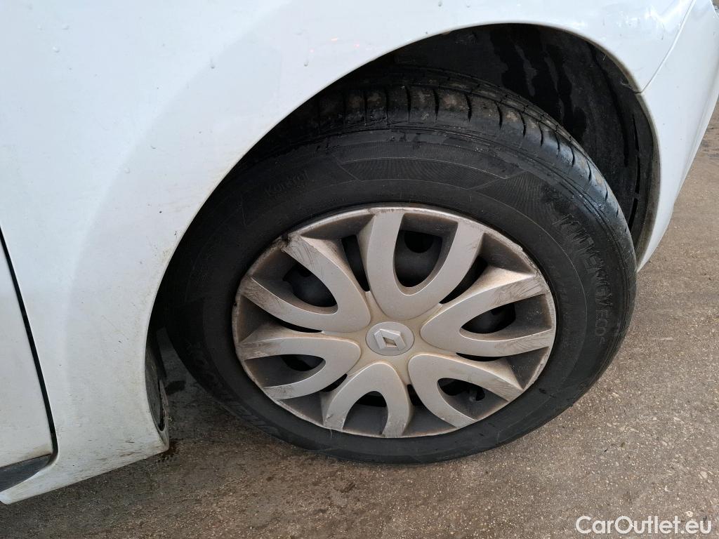  Renault  Clio  IV Air MediaNav 1.5 dCi 75CV BVM5 E6 #22