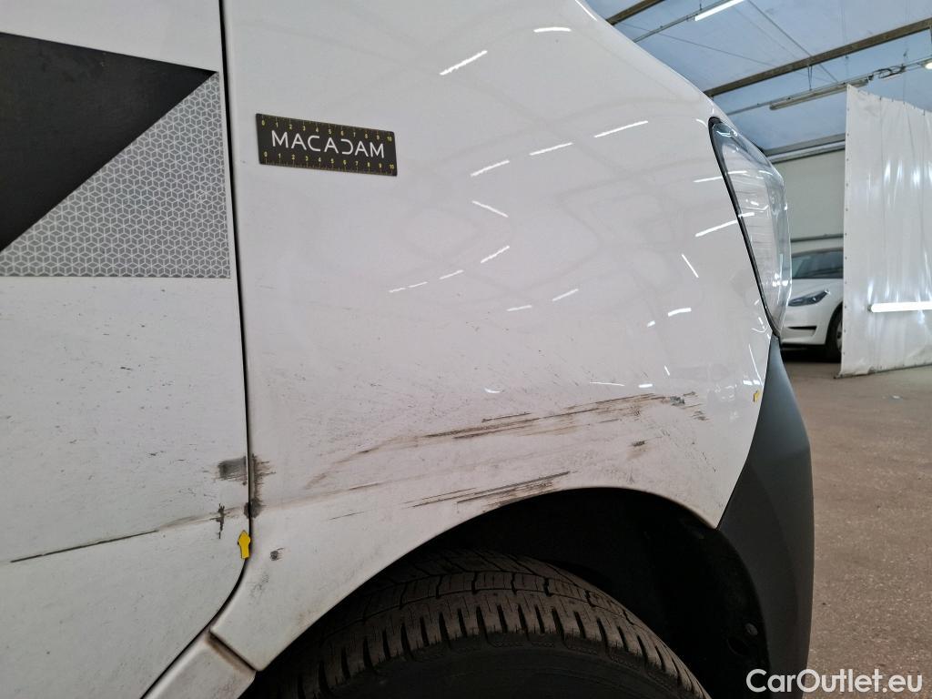  Renault  Master  III Fourgon L3H2 3 5 Grand Confort dCi 135CV BVM6 E6dT #11