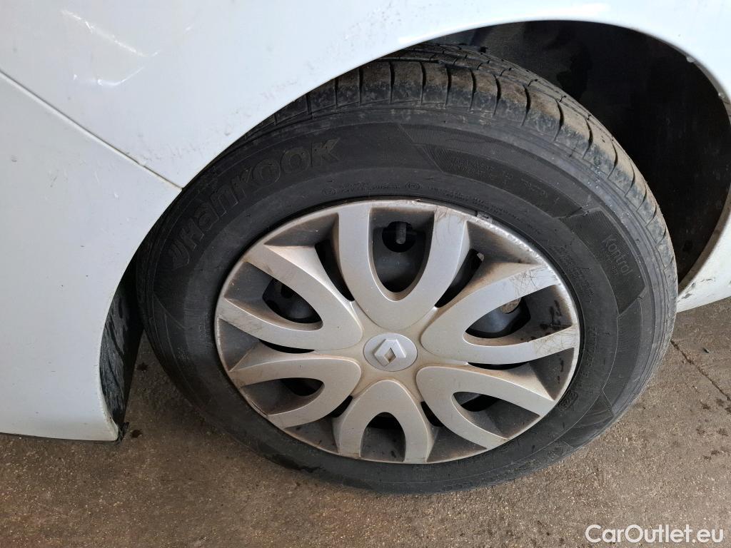  Renault  Clio  IV Air MediaNav 1.5 dCi 75CV BVM5 E6 #19