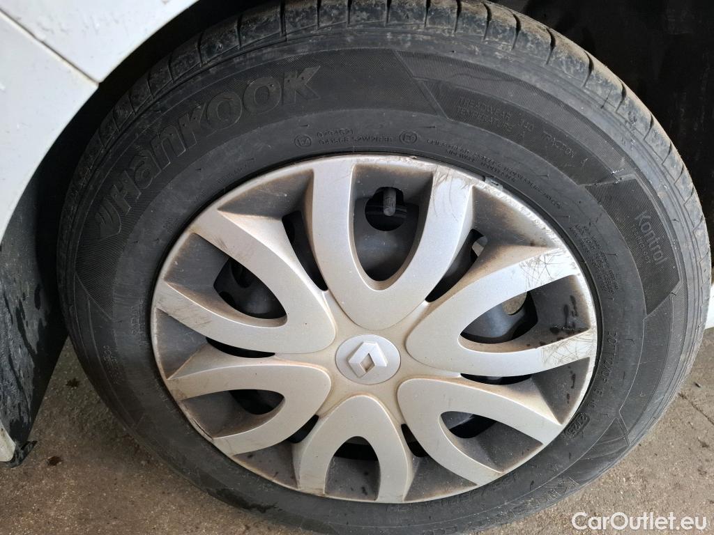  Renault  Clio  IV Air MediaNav 1.5 dCi 75CV BVM5 E6 #20