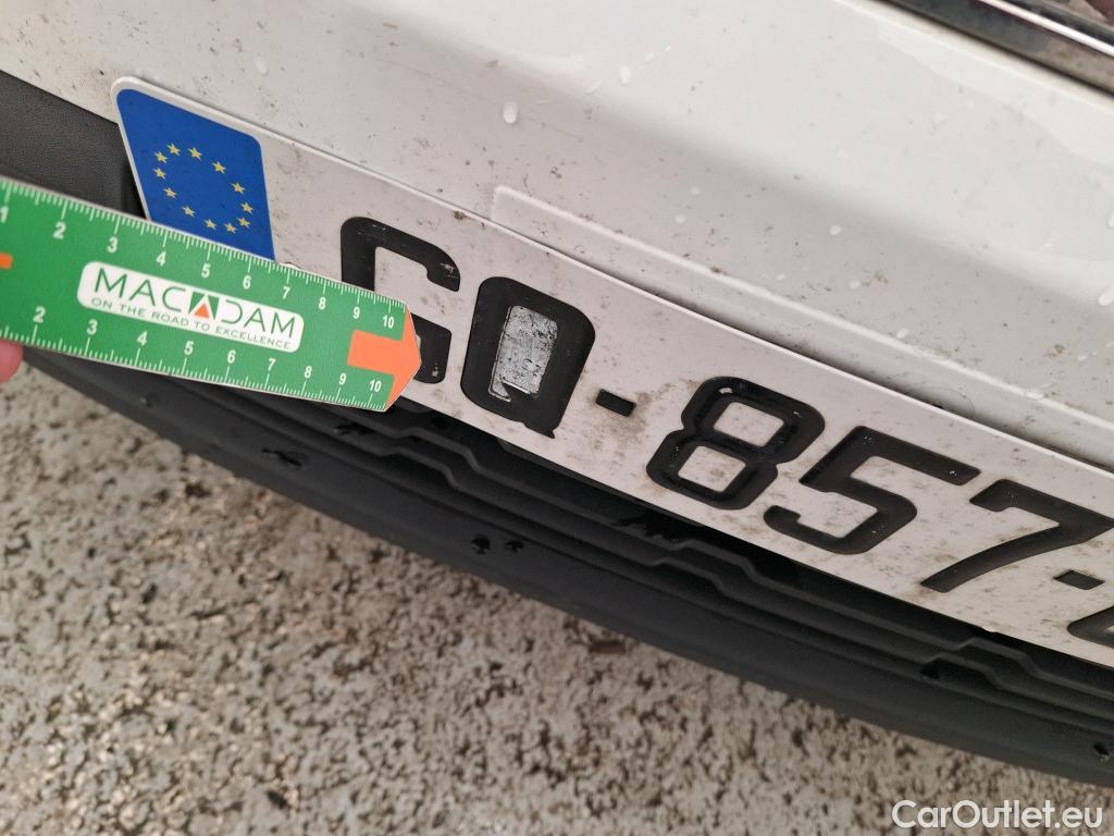  Renault  Trafic  Fourgon L2H1 3T Grand Confort 2.0 dCi 130CV BVM6 E6d #19