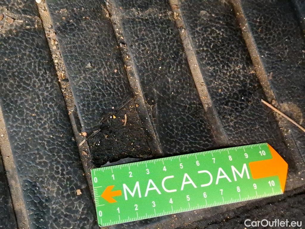  Renault  Megane  IV Berline 5pt. Société Air Nav 1.5 dCi 90CV BVM6 E6 #30