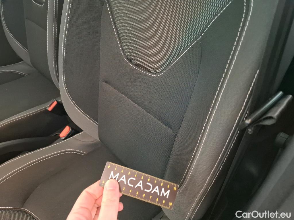  Renault  Clio  IV Air MediaNav 1.5 dCi 75CV BVM5 E6 #26