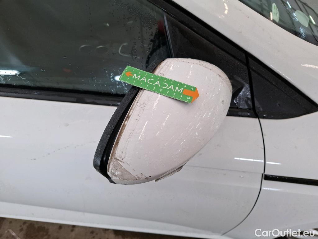  Renault  Megane  IV Berline 5pt. Société Air Nav 1.5 dCi 90CV BVM6 E6 #39