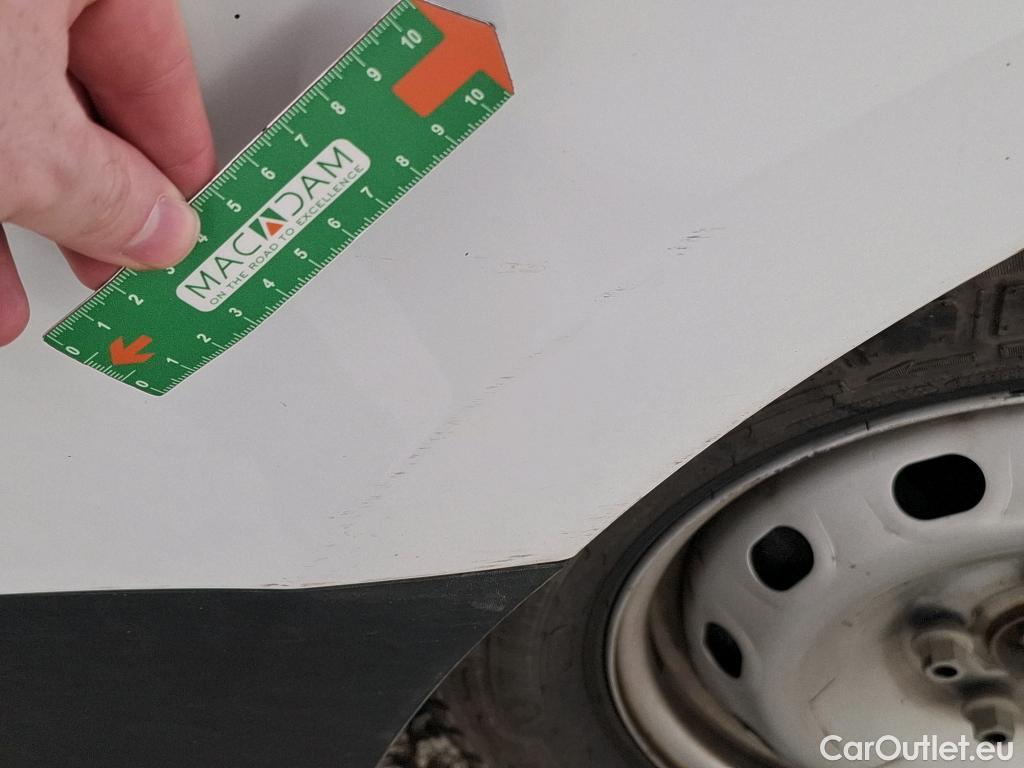  Renault  Trafic  Fourgon L2H1 3T Grand Confort 2.0 dCi 130CV BVM6 E6d #23