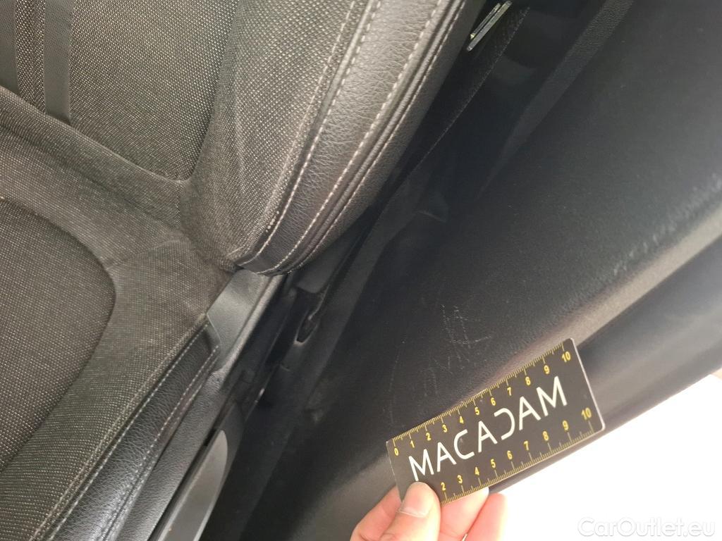  Bmw  Serie 2 BMW Série 2 Gran Coupé / 2019 / 4P / Berline 218D AUTO Business Design #42