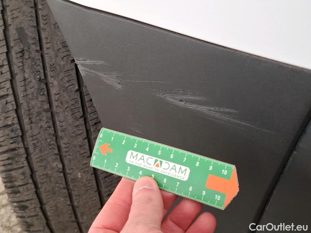  Renault  Trafic  Fourgon L2H1 3T Grand Confort 2.0 dCi 130CV BVM6 E6d #32