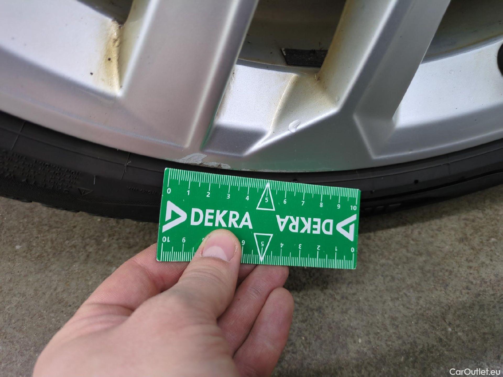  Audi  A3 AUDI  Sportback / 2020 / 5P / Berline 30 TFSI MHEV S Tronic 110 Business Line #24