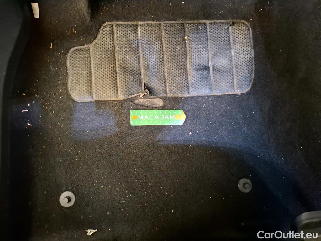  Volkswagen  Caddy VOLKSWAGEN  Cargo / 2020 / 4P / Fourgonnette 2.0 TDI 75ch Business #19