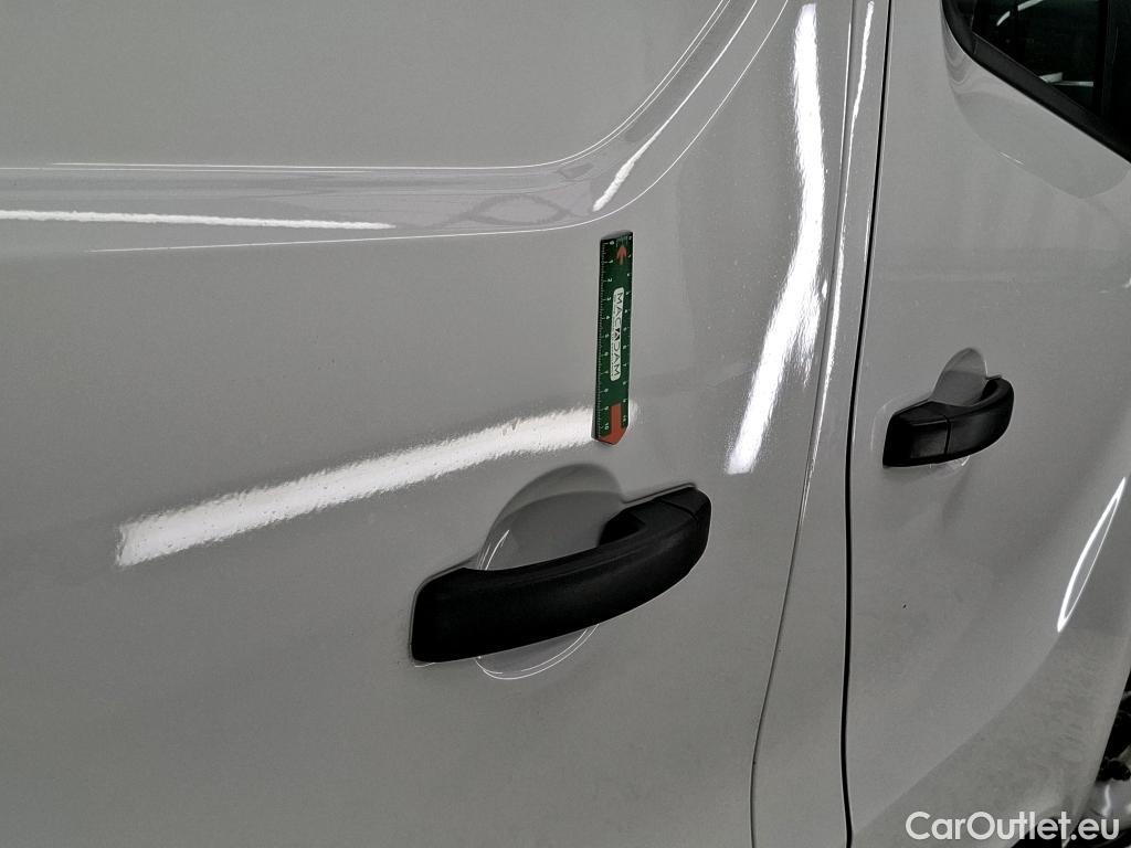  Renault  Trafic  Fourgon L2H1 3T Grand Confort 2.0 dCi 130CV BVM6 E6d #17