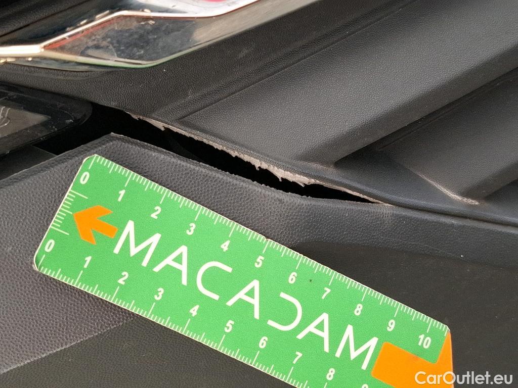  Volkswagen  Transporter VOLKSWAGEN  / 2019 / 4P / Fourgon tôlé 2.0 TDi 150 DSG7 L1H1 Business Line #3