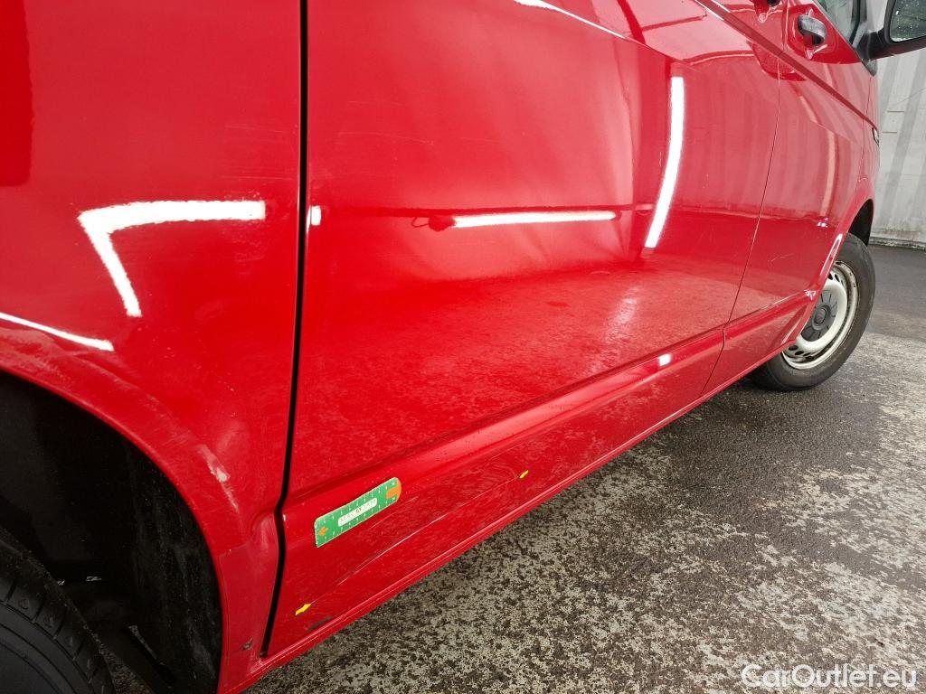  Volkswagen  Touran VOLKSWAGEN Transporter / 2015 / 4P / Fourgon tôlé 2.0 TDi 150 DSG7 L1H1 Business Line #1