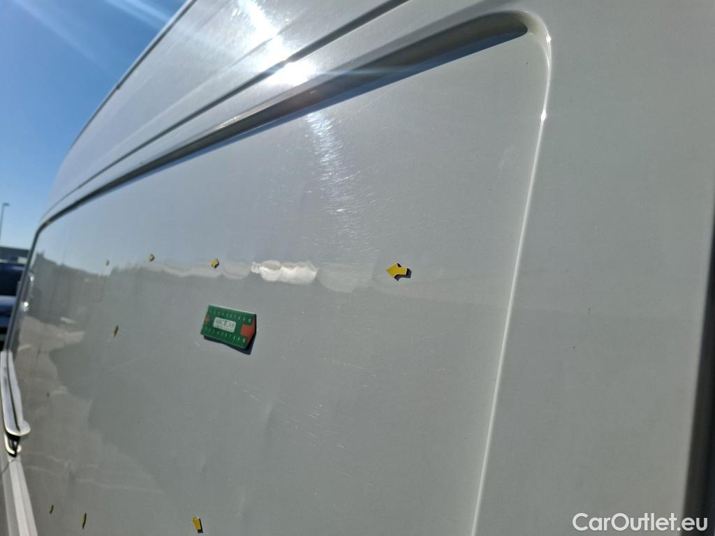  Volkswagen  Crafter VOLKSWAGEN  / 2017 / 4P / Fourgon tôlé 2.0TDI 140 30 L3H3 Business #49