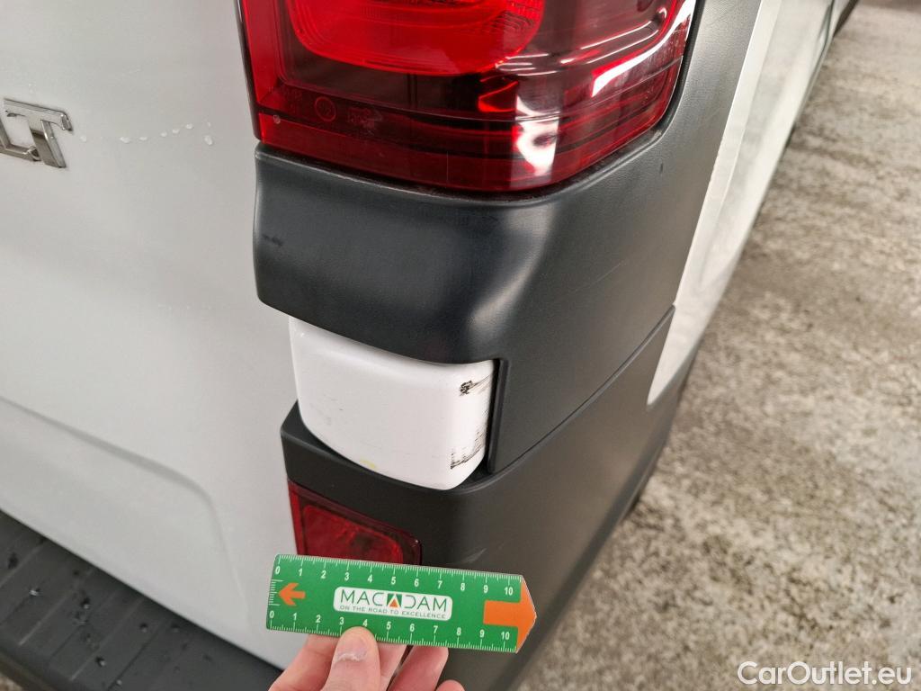  Renault  Trafic  Fourgon L2H1 3T Grand Confort 2.0 dCi 130CV BVM6 E6d #25