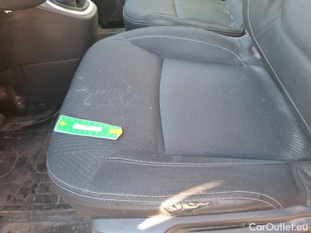  Renault  Trafic RENAULT  / 2019 / 4P / Fourgon tole NV FG GCF L2H2 1200 Energy dCi 145 #34