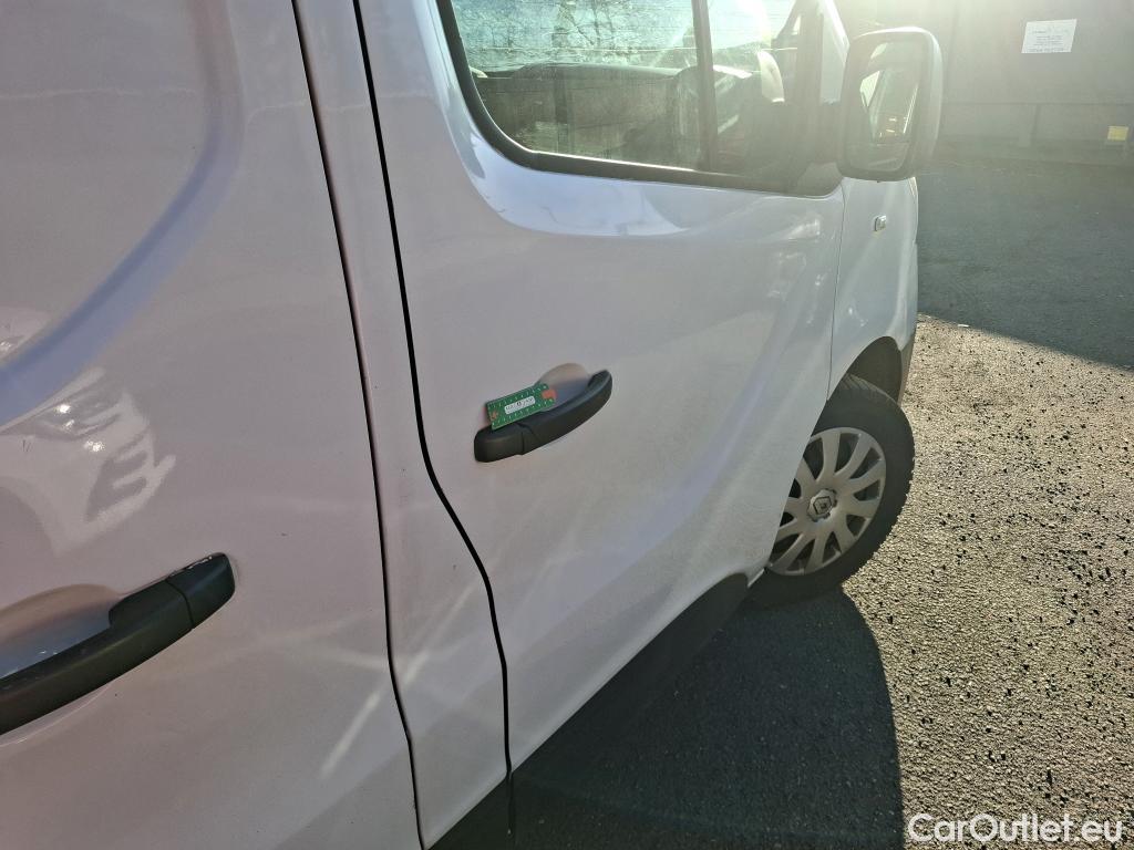  Renault  Trafic RENAULT  / 2019 / 4P / Fourgon tole NV FG GCF L2H2 1200 Energy dCi 145 #18