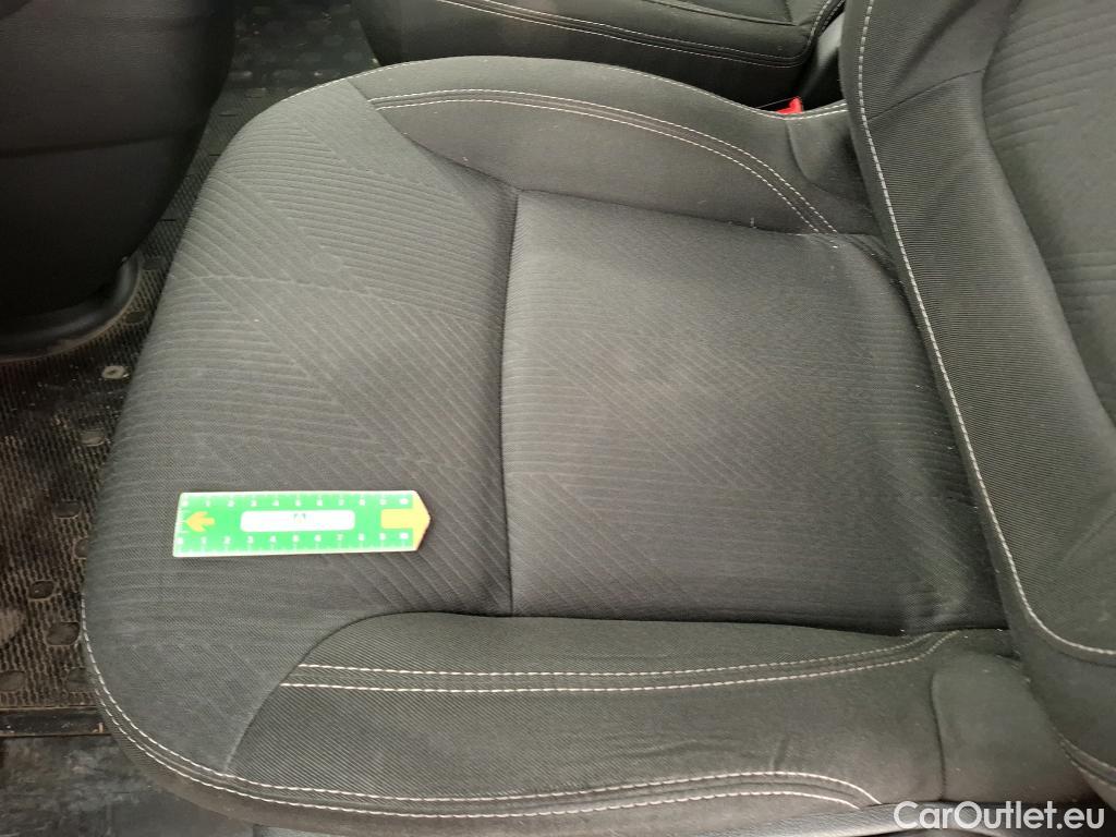  Renault  Trafic  Fourgon L2H1 3T Grand Confort 2.0 dCi 130CV BVM6 E6d #27