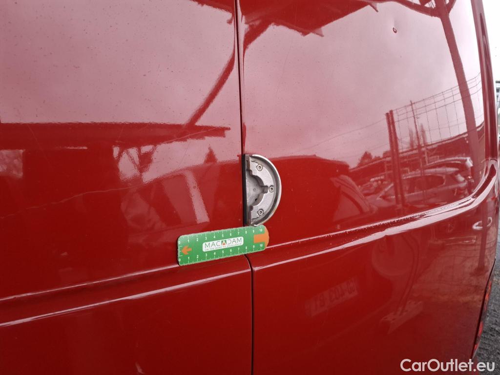  Volkswagen  Touran VOLKSWAGEN Transporter / 2015 / 4P / Fourgon tôlé 2.0 TDi 150 DSG7 L1H1 Business Line #24