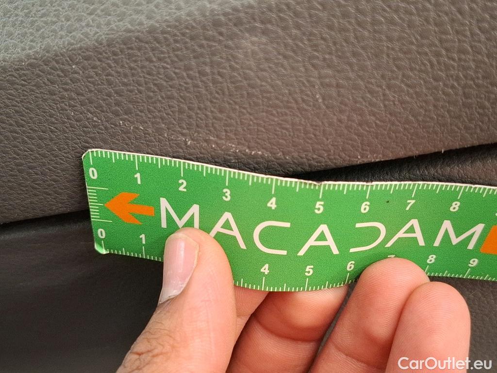  Volkswagen  Transporter VOLKSWAGEN  / 2019 / 4P / Fourgon tôlé 2.0 TDi 150 DSG7 L1H1 Business Line #51