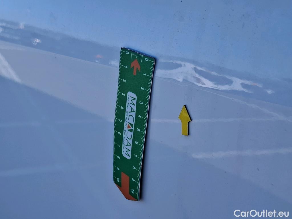  Volkswagen  Crafter VOLKSWAGEN  / 2017 / 4P / Fourgon tôlé 2.0TDI 140 30 L3H3 Business #103