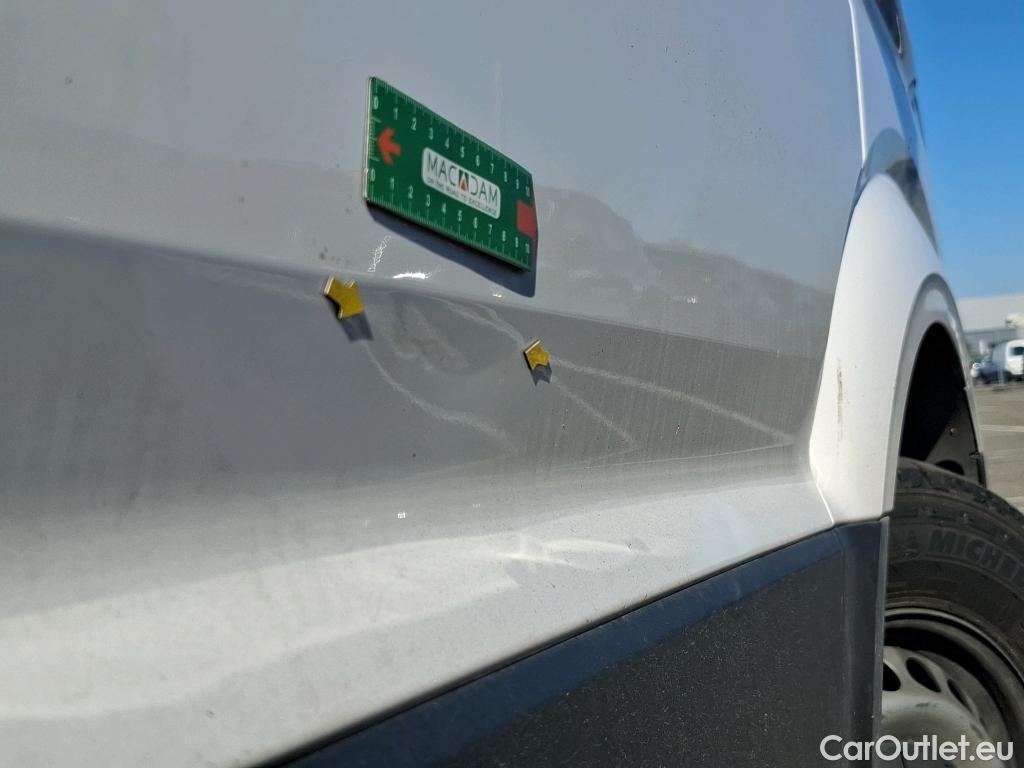  Volkswagen  Crafter VOLKSWAGEN  / 2017 / 4P / Fourgon tôlé 2.0TDI 140 30 L3H3 Business #66