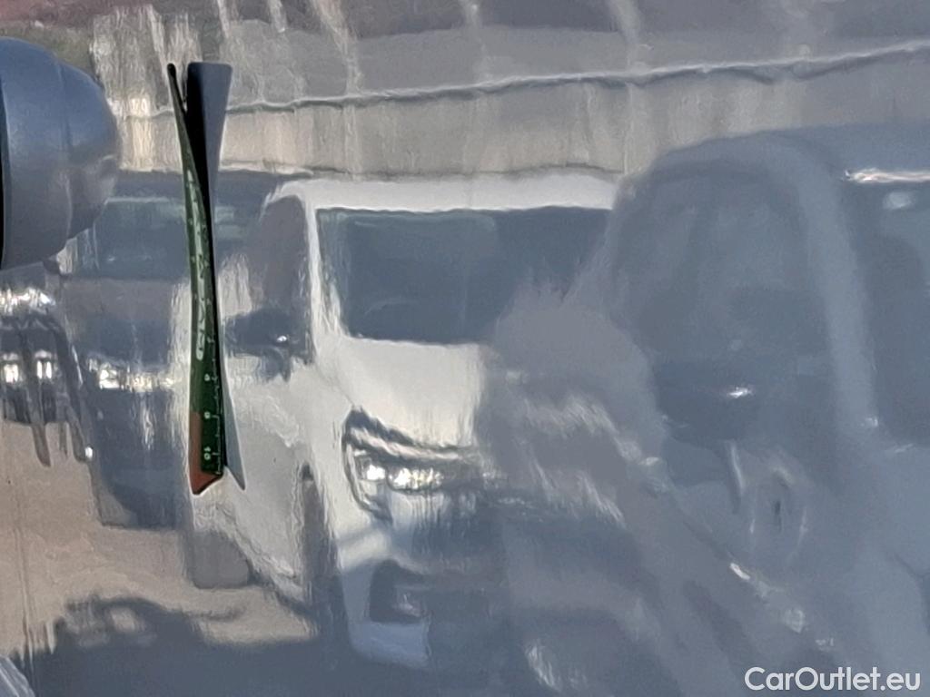  Renault  Trafic RENAULT  / 2019 / 4P / Fourgon tole NV FG GCF L2H2 1200 Energy dCi 145 #16