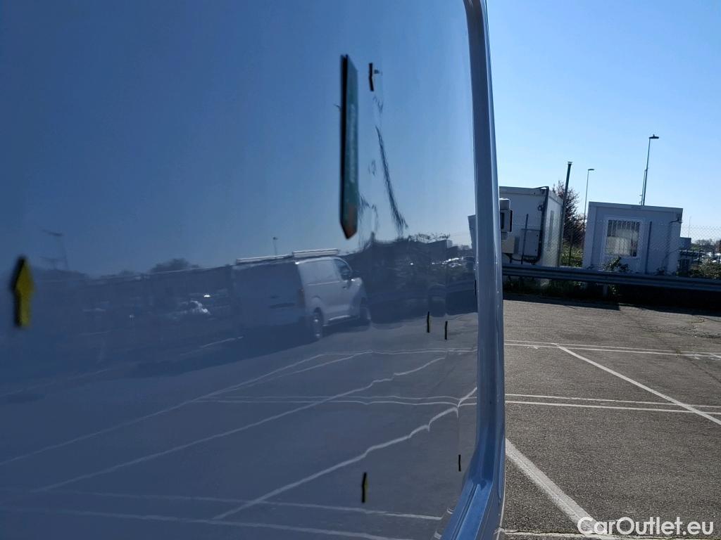  Volkswagen  Crafter VOLKSWAGEN  / 2017 / 4P / Fourgon tôlé 2.0TDI 140 30 L3H3 Business #17