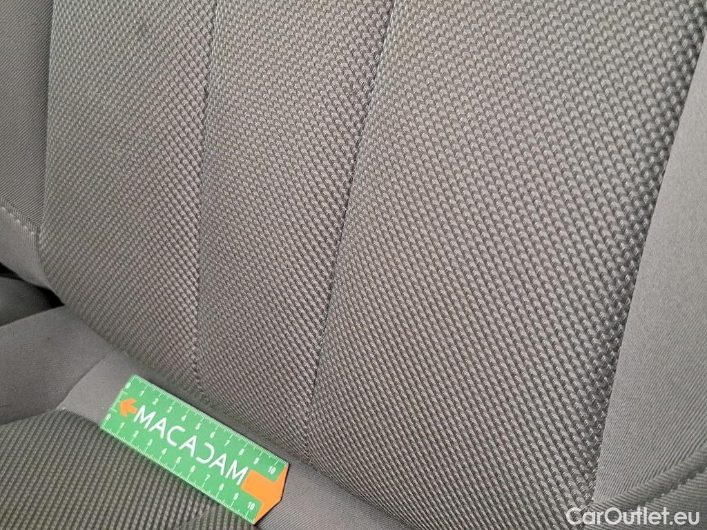  Audi  A4 AUDI  Avant / 2019 / 5P / Break 35 TDI 163 S tronic Business line #74