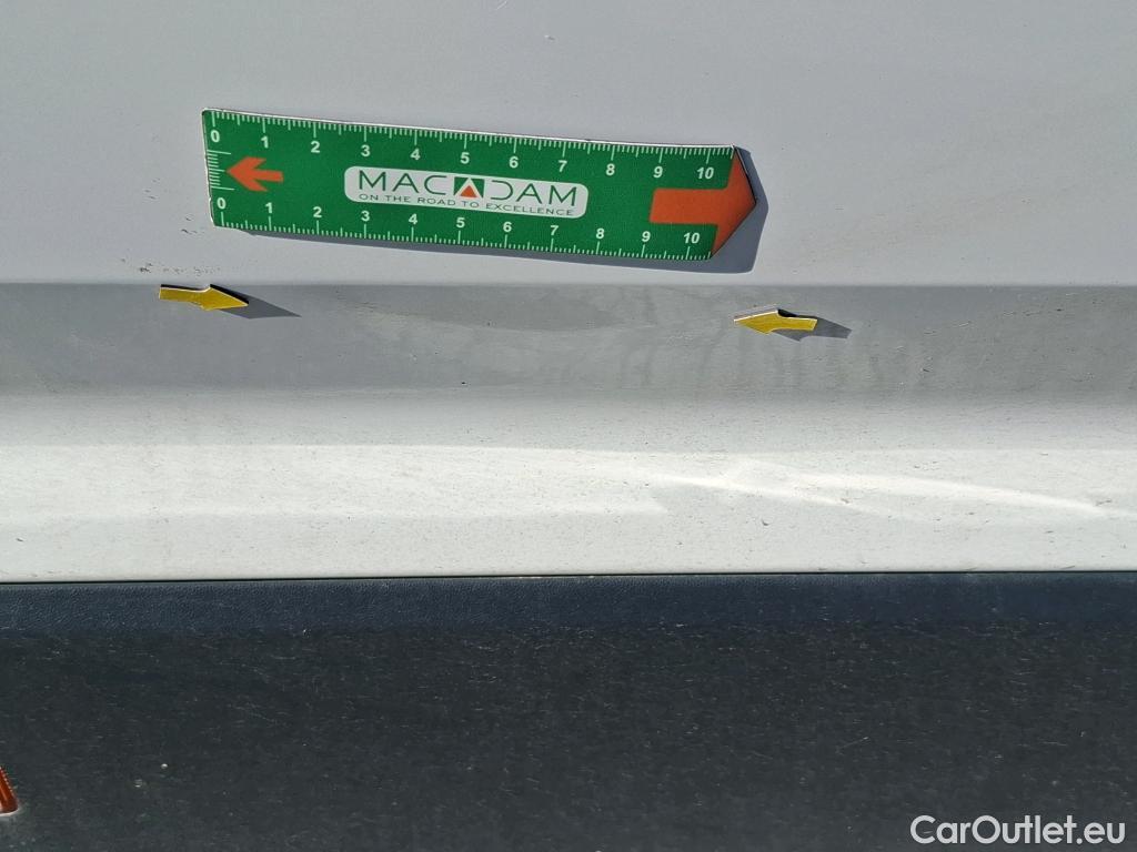  Volkswagen  Crafter VOLKSWAGEN  / 2017 / 4P / Fourgon tôlé 2.0TDI 140 30 L3H3 Business #65