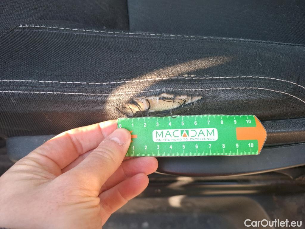  Renault  Trafic RENAULT  / 2019 / 4P / Fourgon tole NV FG GCF L2H2 1200 Energy dCi 145 #30